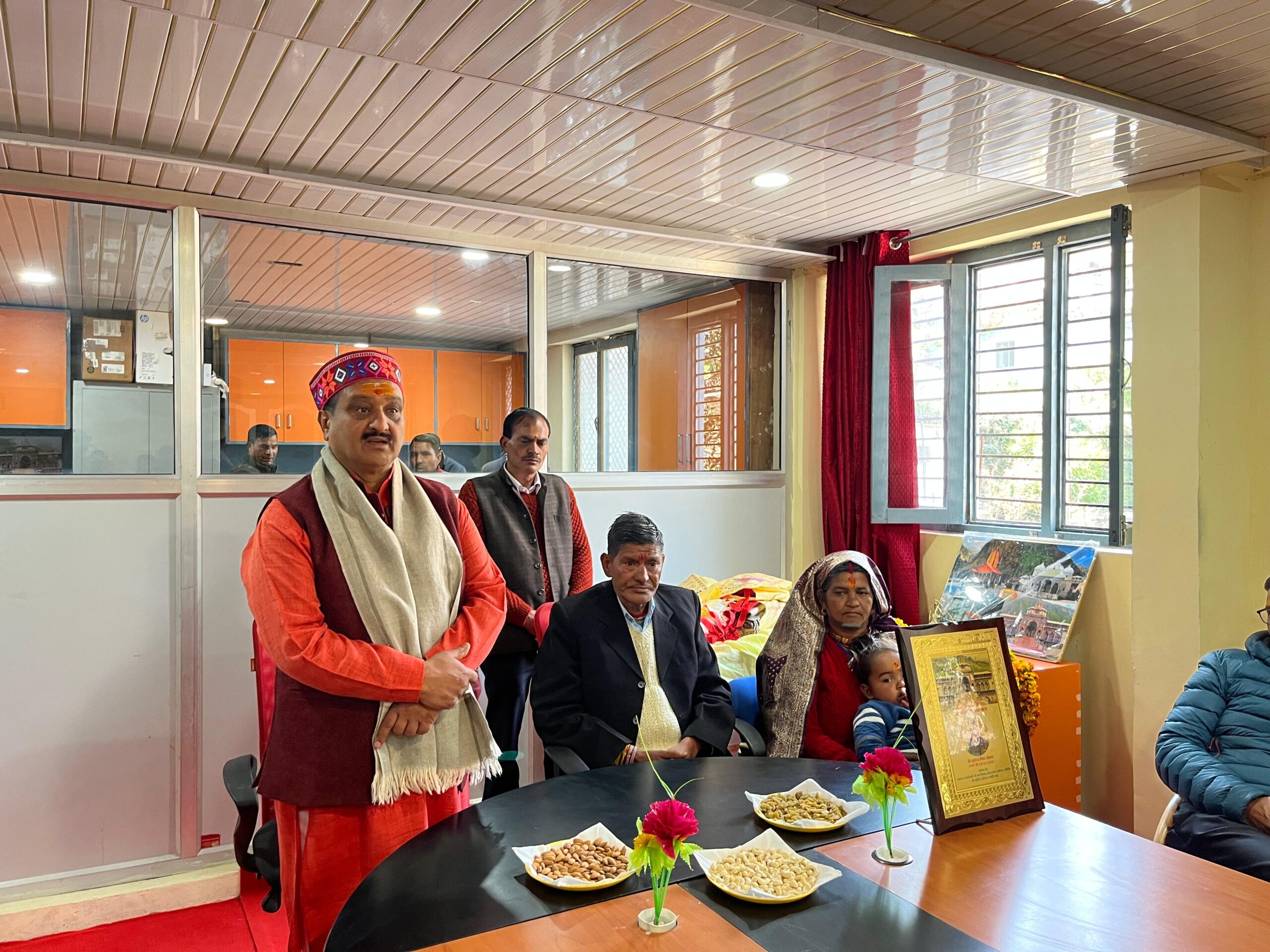 बीकेटीसी ज्योर्तिमठ में कार्यालय सहायक सुरेंद्र चौहान सेवानिवृत्त, विदाई समारोह आयोजित