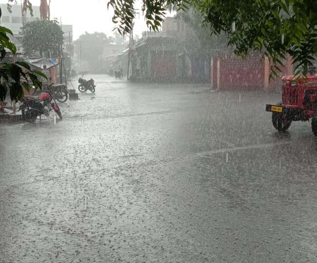 प्रदेशभर में  मौसम ने  बदली करवट, रात से और झमाझम झमाझम बारिश