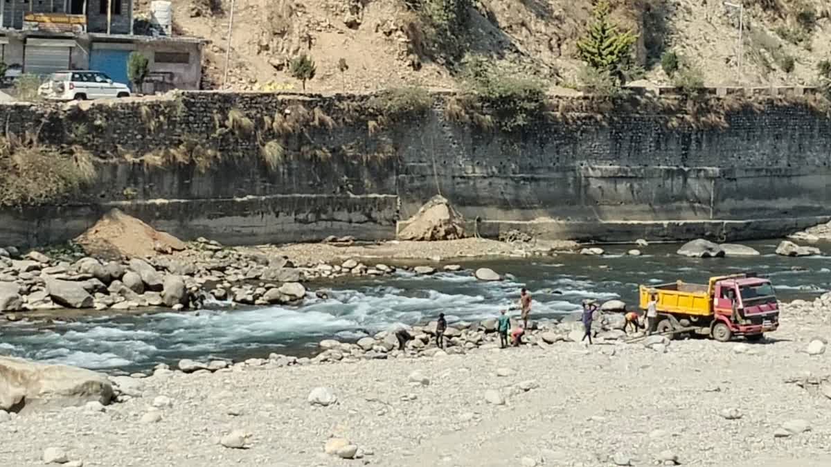 मंदाकिनी के अस्तित्व पर संकट: क्या हम एक और आपदा को न्योता दे रहे हैं?