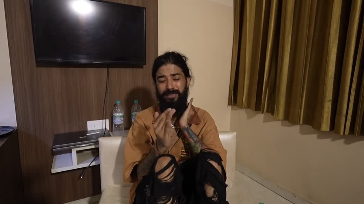 यूके07 राइडर अनुराग डोभाल के इमोशनल वीडियो से मचा हड़कंप, पुलिस ने शुरू की काउंसलिंग की कोशिश