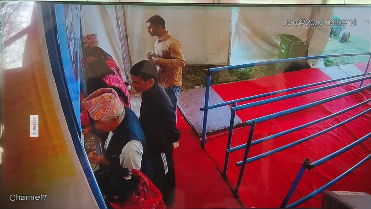 ऋषिकुल के चारधाम रजिस्ट्रेशन सेंटर में चोरी , विदेशी महिला का फोन उड़ा  ले गया चोर ।