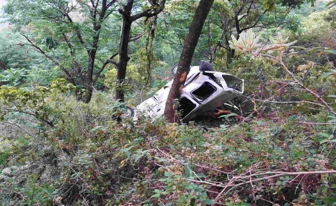 रुद्रप्रयाग में कार हादसा, 250 मीटर गहरी खाई में गिरने से 3 लोगों की मौत