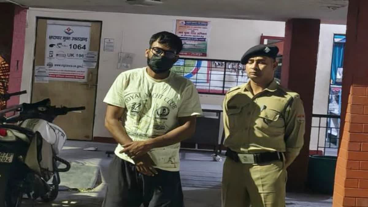 नशे में यातायात बाधित करने और पुलिसकर्मियों से अभद्रता करना पड़ा भारी, व्यक्ति गिरफ्तार