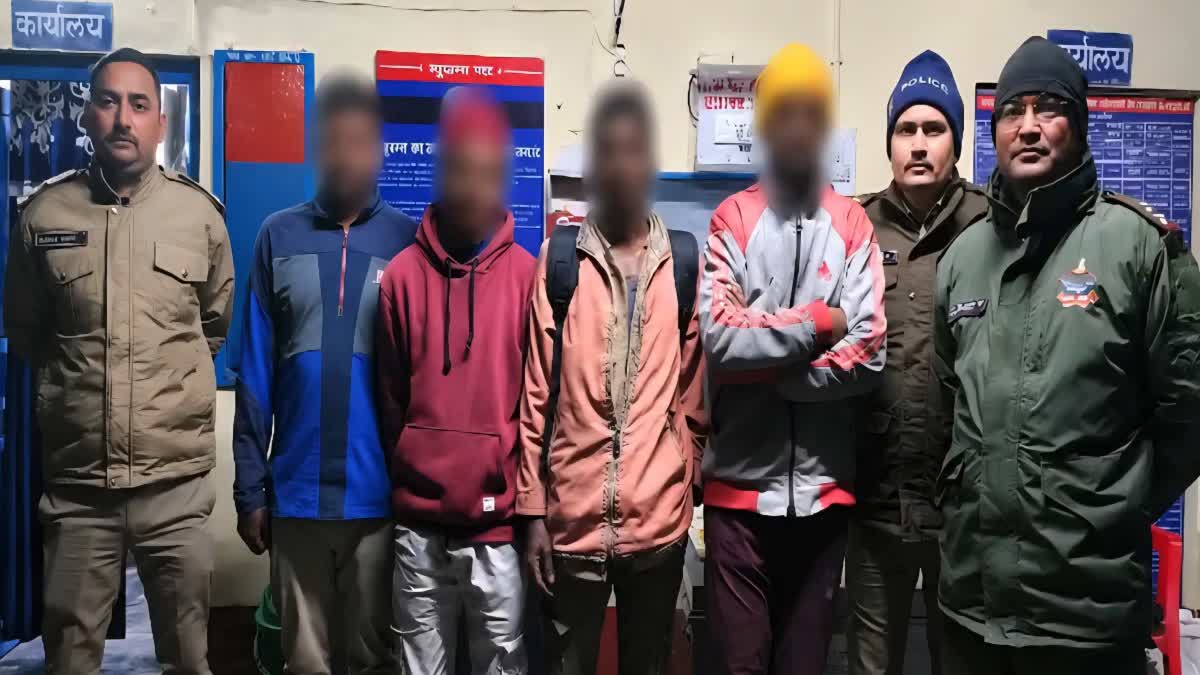 चारधाम यात्रा पर शराब और नॉनवेज के साथ पकडे गए 4 नेपाली नागरिक:पुलिस की सख्त कार्रवाही।