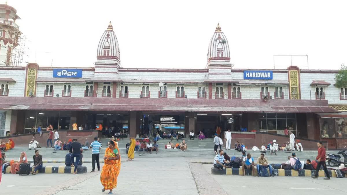 सोमवती अमावस्या पर 75 लाख से ज्यादा श्रद्धालु ने गंगा में लगाई डुबकी