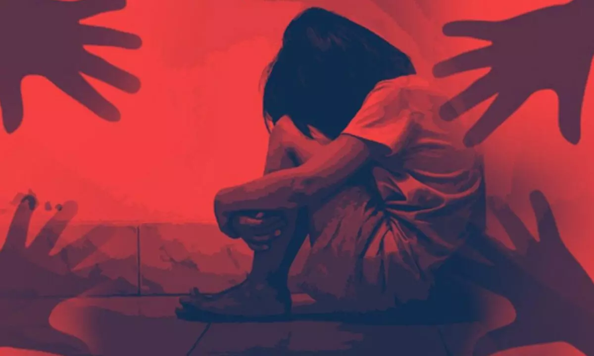 13 साल की नाबालिग पर मकान मालिक के बेटे की गंदी नीयत, रेप कर बनाया गर्भवती