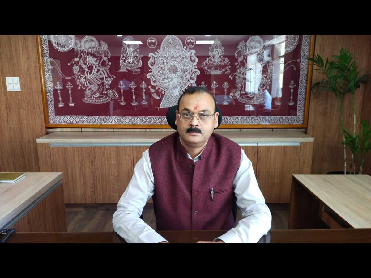 शहर की सफाई व्यवस्था पर नगर आयुक्त सख्त, 100 वार्डों के मुख्य सफाई निरीक्षकों और सफाई निरीक्षकों के पटल परिवर्तन कर सौपे नए दायित्व