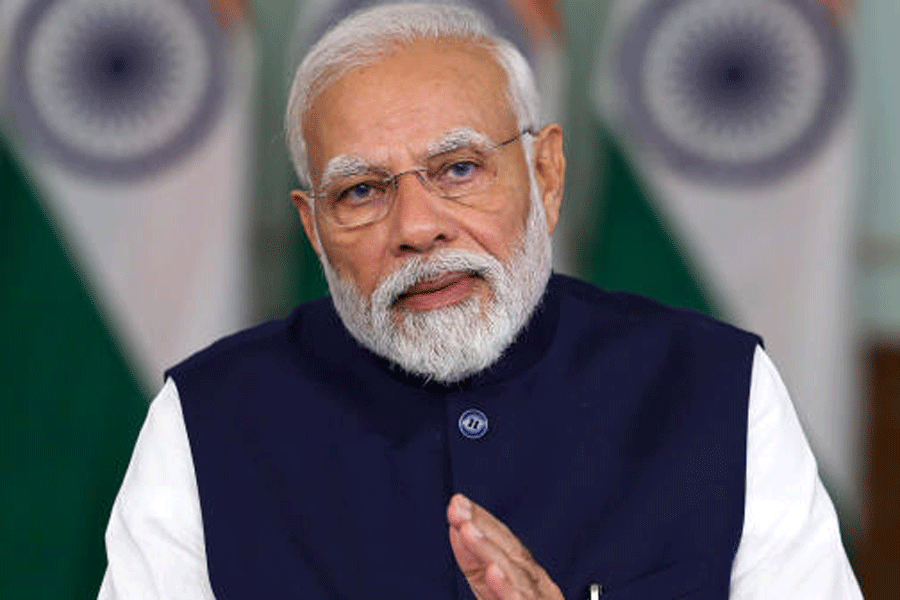 ‘यहां कांग्रेस मार रही है और वहा पाकिस्तान रो रहा  है’ – पीएम नरेंद्र मोदी