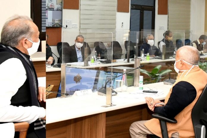 माइक्रो प्लानिंग कर नीचे लाएं संक्रमण का ग्राफ : मुख्यमंत्री