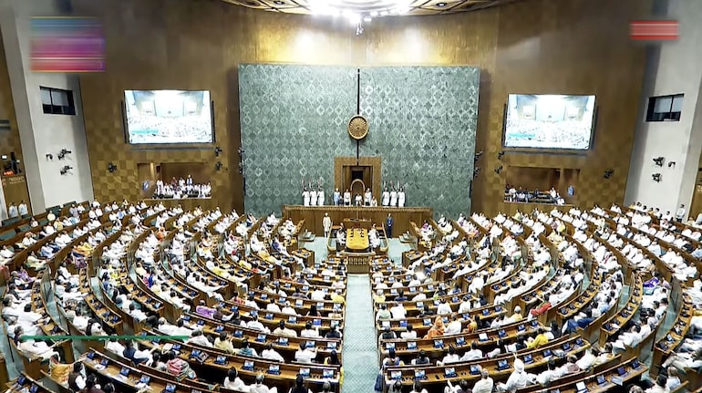 Parliament Session Live: नीट पेपर लीक मसले पर लोकसभा में जमकर हंगामा, कार्यवाही एक जुलाई तक के लिए स्थगित