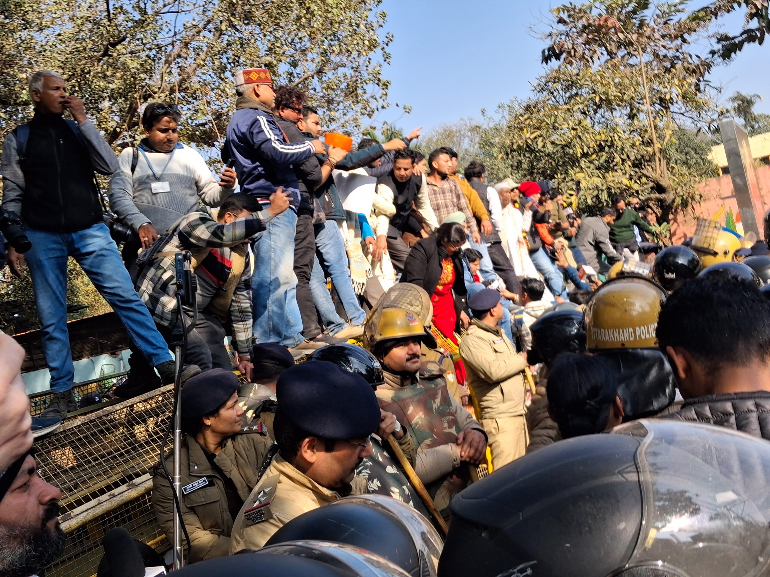 अंकिता भंडारी हत्याकांड: न्याय की मांग को लेकर देहरादून की सड़कों पर उतरा जनसैलाब, सीबीआई जांच की गूंज