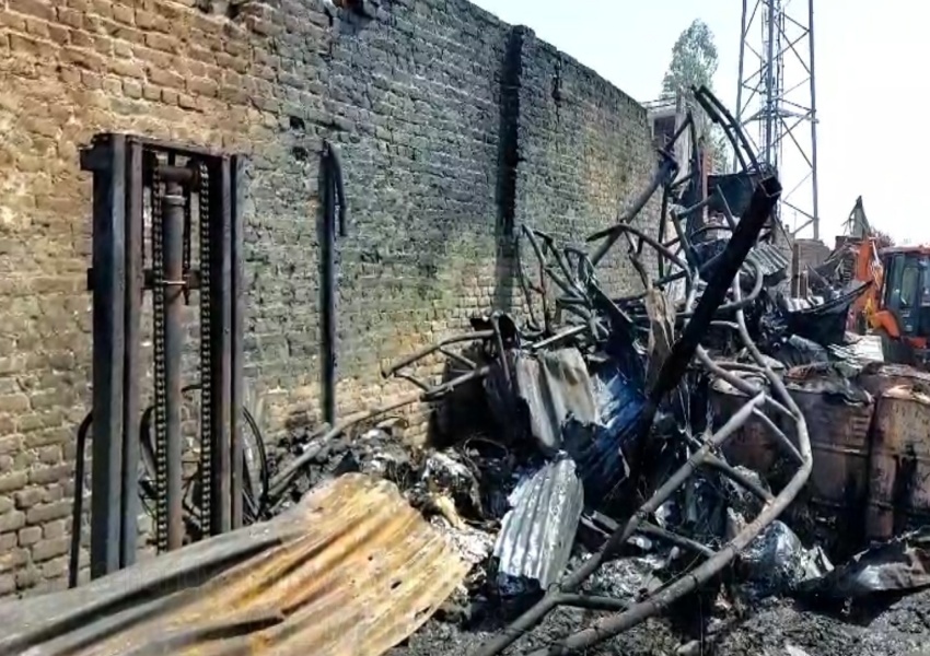 हरिद्वार के बहादराबाद में केमिकल फैक्ट्री में भीषण आग, दो की मौत, एक घायल