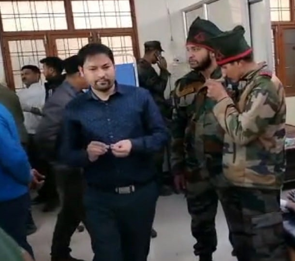 उत्तराखंड: उत्तरकाशी में 4 सेना जवानो को लगा करंट 1 जवान की मौत:
