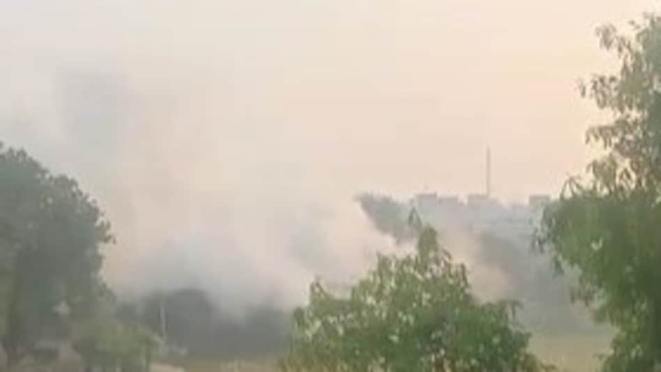 प्रशांत विहार में CRPF स्कूल के पास सुनी गई धमाके की तेज आवाज, दुकानों और गाड़ियों के शीशे टूटे