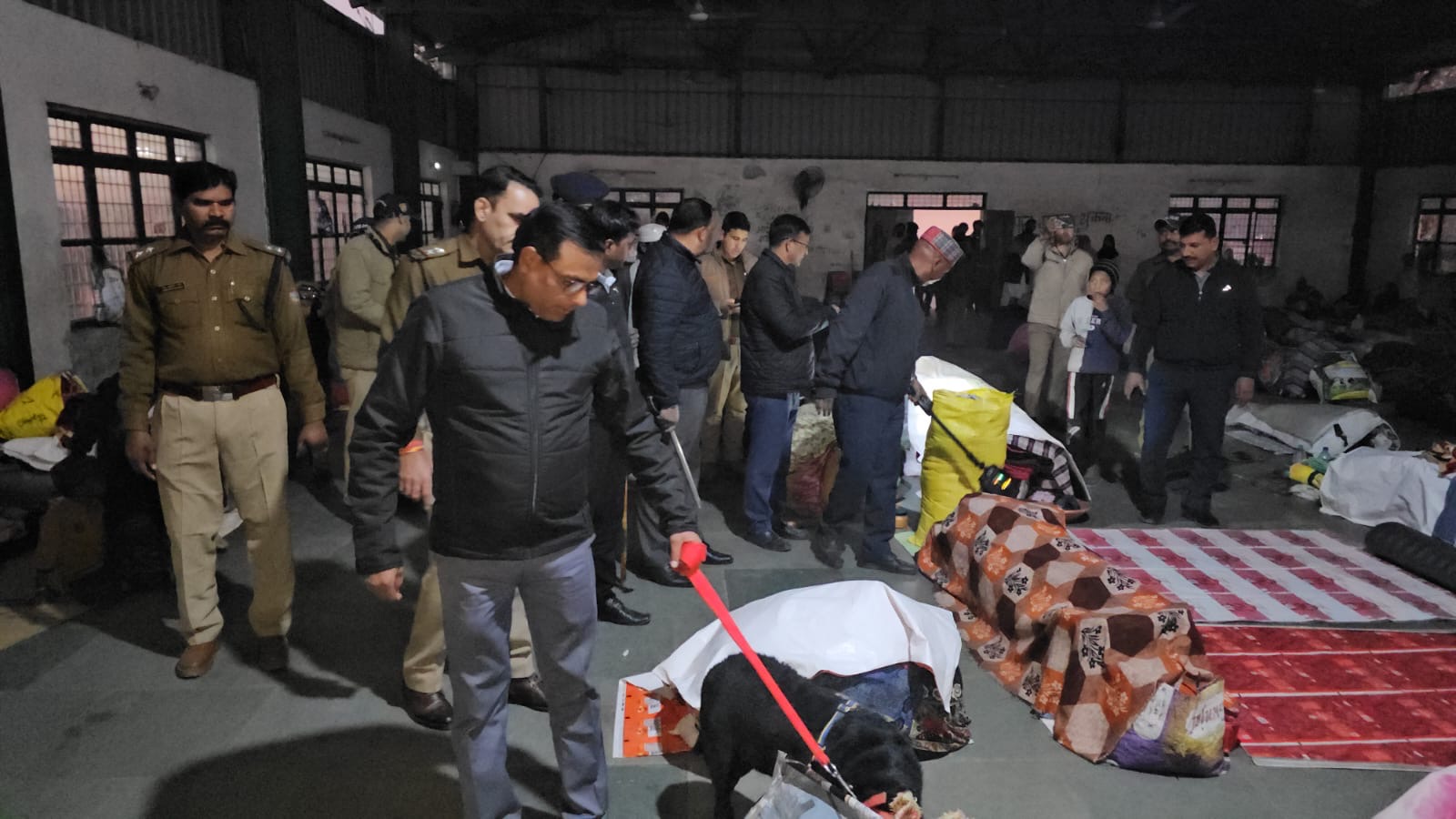 हरिद्वार पुलिस का पिरान कलियर क्षेत्र में फ्लैग मार्च