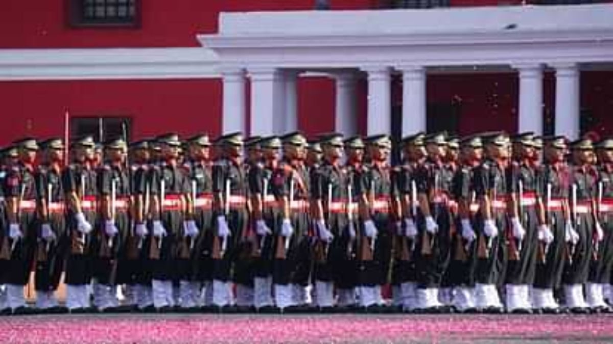 IMA पासिंग आउट परेड: देश को मिले 456 युवा सैन्य अधिकारी, 35 विदेशी कैडेट भी पास आउट