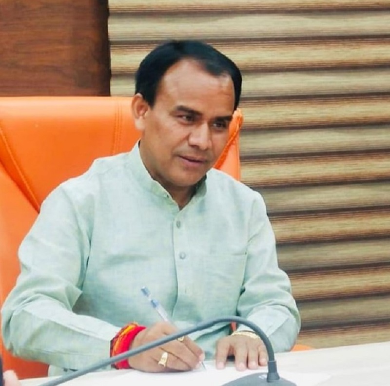 एसोसिएशन ऑफ प्राइवेट पैरामेडिकल एंड नर्सिंग इंस्टिट्यूशन ने सौपा ज्ञापन: रावत