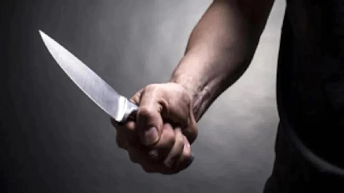 बीएसएम कॉलेज के पास देर रात्रि प्राइवेट बस में जबरन चढ़ने का प्रयास कर रहे युवकों ने विरोध करने पर दमकल कर्मचारी पर किया चाकू से हमला: