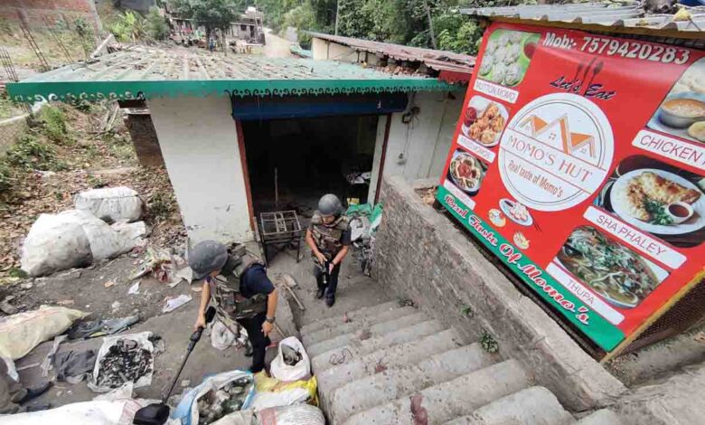 देहरादून – कबाड़ी की दुकान में फटा बम, 8 घायल