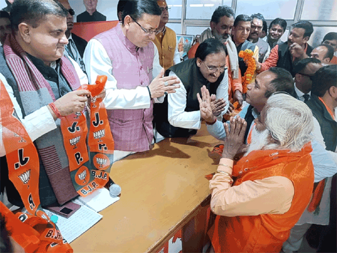 सीएम धामी की मौजूदगी हरिद्वार के सैकड़ों कांग्रेस पदाधिकारियों व वरिष्ठ कांग्रेसियों ने भाजपा की सदस्यता: उत्तराखंड