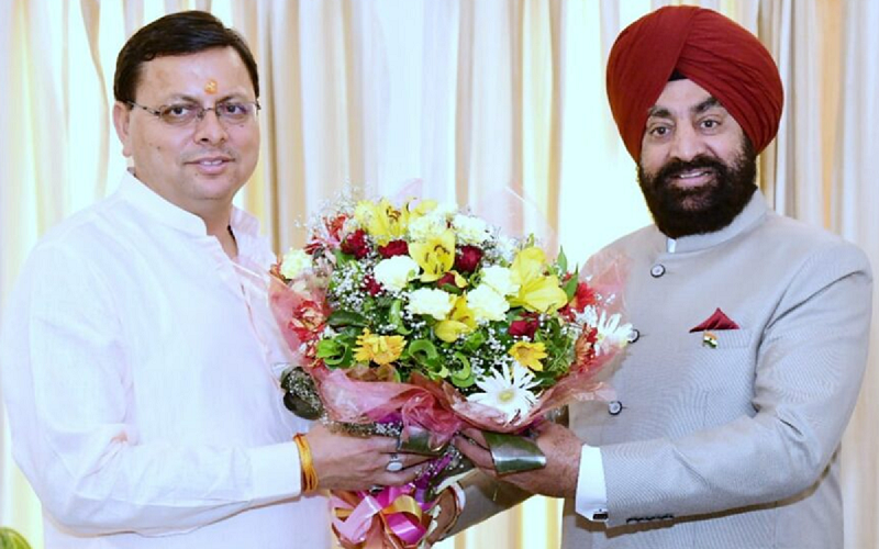 उत्तराखंड: मुख्यमंत्री पुष्कर सिंह धामी और राज्यपाल लेफ्टिनेंट जनरल गुरमीत सिंह ने स्वतंत्रता दिवस के अवसर पर देशवासियों को दी बधाई.