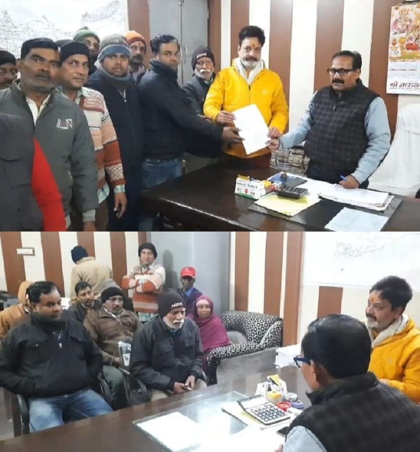 फेरी समिति के निर्णय के अनुसार लाइसेंस धारक रेडी पटरी के लघु व्यापारियों को बस अड्डा, रेलवे स्टेशन के बाहर वेंडिंग जोन के रूप में व्यवस्थित व स्थापित करें नगर निगम प्रशासन : संजय चोपड़ा