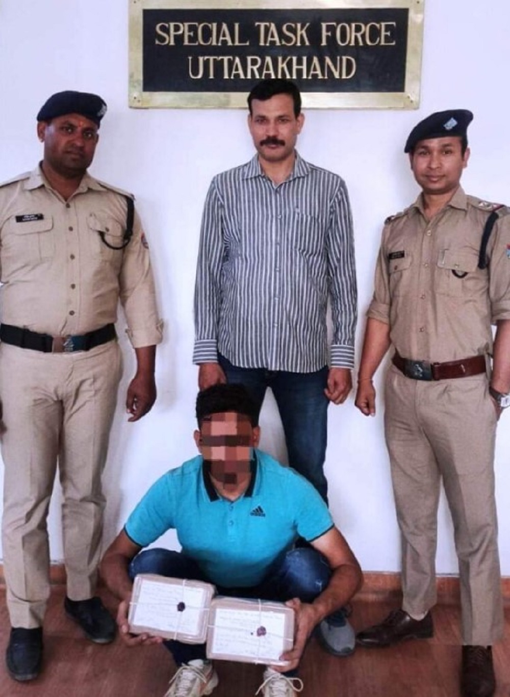 सलमान की फिल्म किसका भाई किसकी जान देखने के चक्कर में साइबर ठग चढ़ा एसटीएफ के हत्थे: