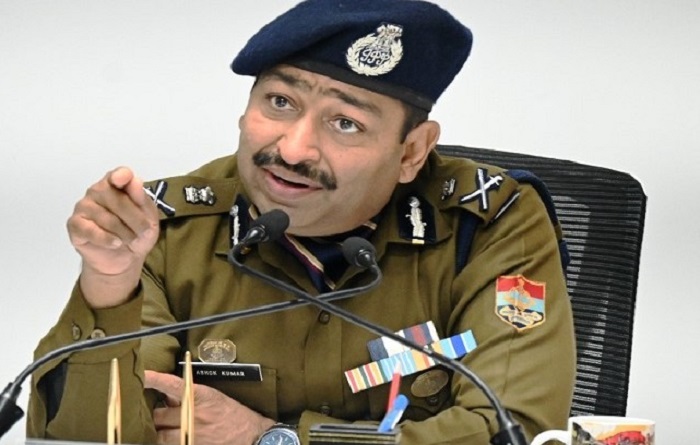 पुरोला में सांप्रदायिक सौहार्द बिगाड़ने और कानून-व्यवस्था बिगाड़ने की कोशिश करने वाले असामाजिक तत्वों के खिलाफ पुलिस सख्त कार्रवाई: डीजीपी