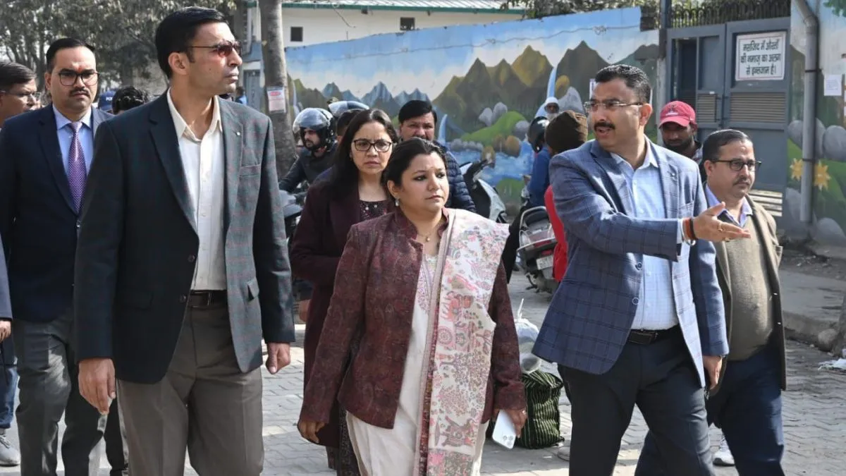 देहरादून का संडे बाजार ISBT के पास होगा शिफ्ट, प्रशासन के आदेश के बाद विरोध शुरू
