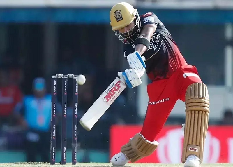 आईपीएल में डेविड वॉर्नर ने जड़ा सीजन का चौथा अर्धशतक, केकेआर के खिलाफ लगाई रिकॉर्ड्स की झड़ी:
