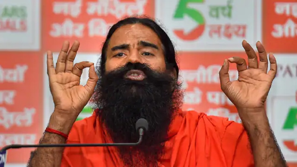 बाबा रामदेव: पतंजलि संन्यास दीक्षा महोत्सव का करता है: आयोजन