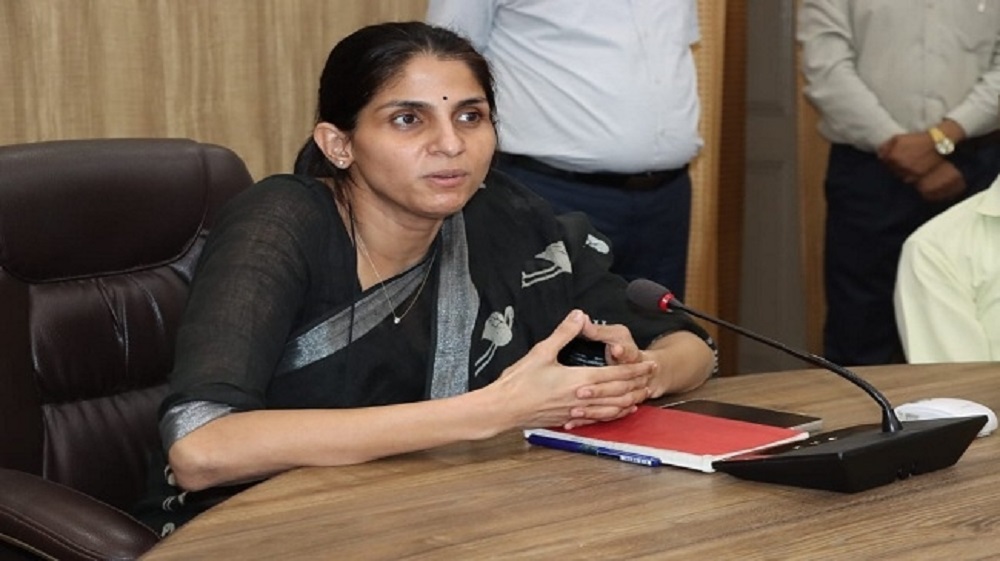 देहरादून जिलाधिकारी सोनिका ने नगर निकायों को आवारा पशुओं के लिए आश्रय स्थल बनाने के लिए भूमि चिन्हित करने के किए आदेश जारी: