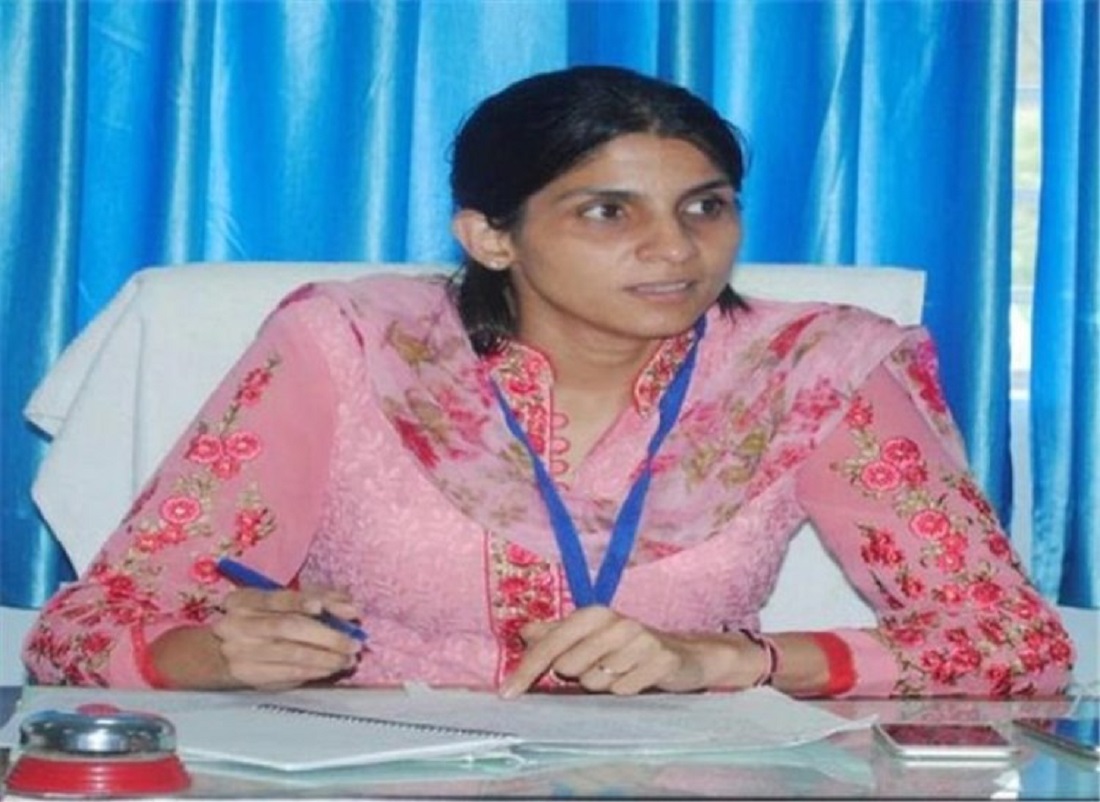 देहरादून जिलाधिकारी ने नगर निकायों को नियमित, प्रतिबंधित सिंगल यूज प्लास्टिक वस्तुओं को जब्त करने, उल्लंघन करने वालों के खिलाफ छापेमारी के दिए आदेश.