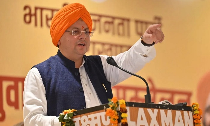 “नए साल पर धामी सरकार का बड़ा फैसला : अब बाहरी लोग नहीं खरीद सकेंगे कृषि भूमि”