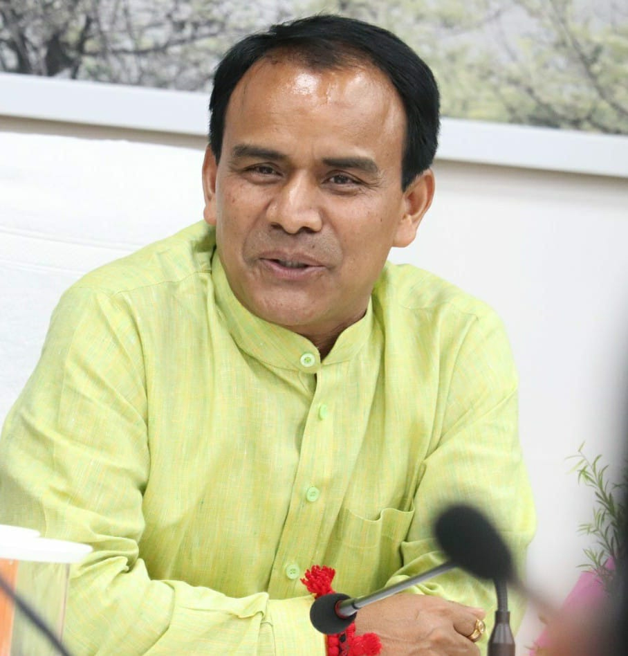 बिग न्यूज़ : सूबे में पढ़ाई के साथ कमाई भी करेंगे छात्र-छात्राएंः डा. धन सिंह रावत