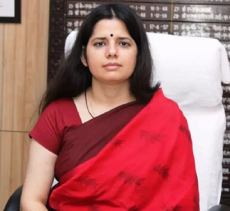 नैनीताल में आज नवनियुक्त जिलाधिकारी वंदना सिंह ने कलेक्ट्रेट में ग्रहण किया कार्यभार: