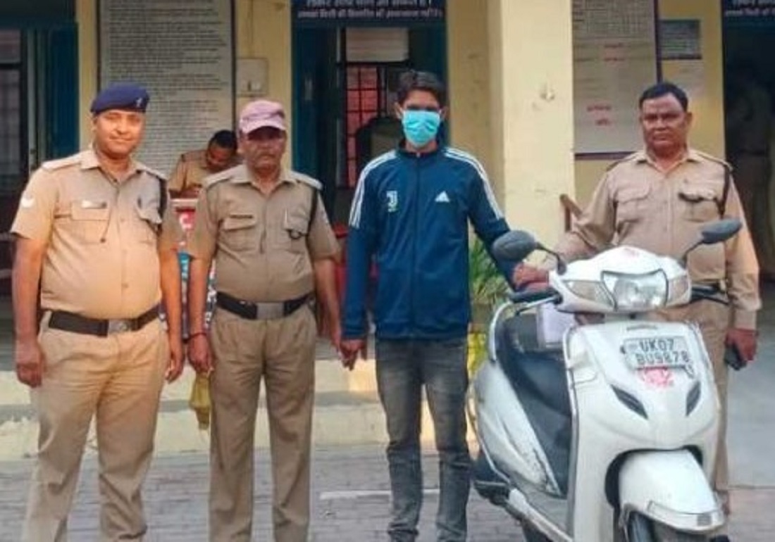 देहरादून: डोईवाला पुलिस ने स्कूटी व मन्दिर से चोरी करने वाले चोर को पुलिस ने किया गिरफ्तार.
