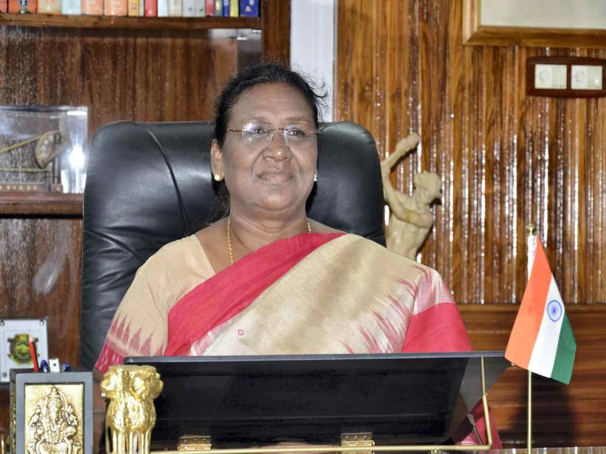 Draupadi Murmu : राष्ट्रपति भवन में निर्वाचित राष्ट्रपति द्रौपदी मुर्मू निकलीं