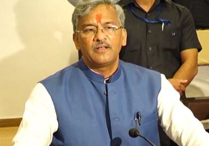 नाथूराम गोडसे को बताया देशभक्त: पूर्व सीएम त्रिवेन्द्र रावत