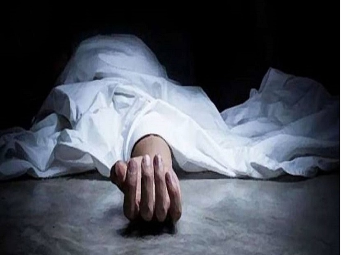 उत्तरप्रदेश: गोंडा जनपद में नवाबगंज कस्बे के संचरही में सोमवार को एक आतिशबाज के मकान में हुये विस्फोट से जमींदोज, एक की मौत.