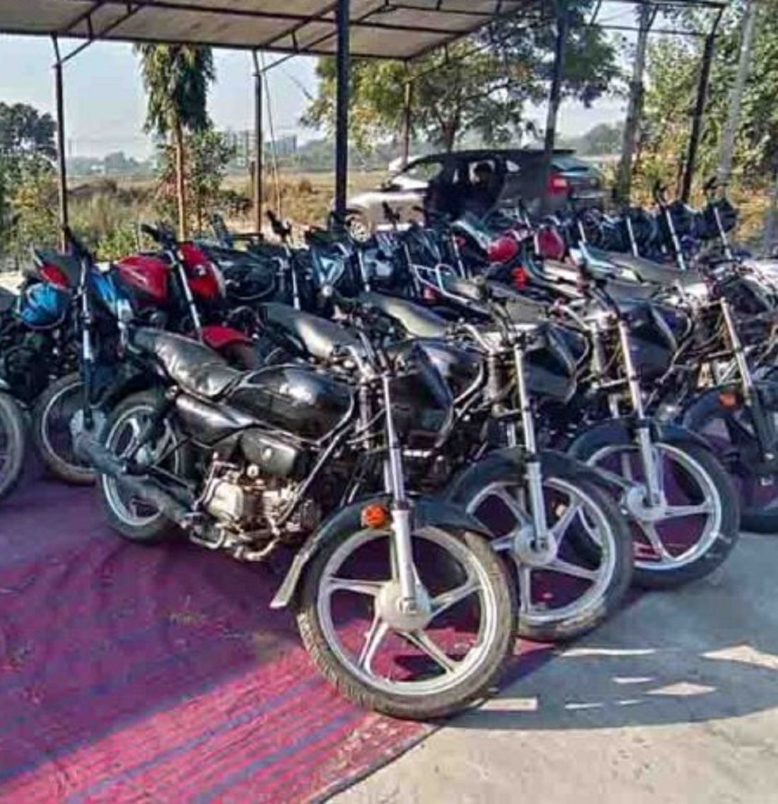 उत्तराखंड: हरिद्वार पुलिस ने एक बड़ी उपलब्धि हासिल करते, वाहन चोरों के एक गिरोह का पर्दाफाश कर उनके कब्जे से 21 दोपहिया वाहन बरामद.