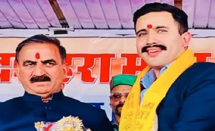 यहाँ मंत्री जी ने दिया इस्तीफा,,,,नाराज..? बोले- इनको हटाओ..