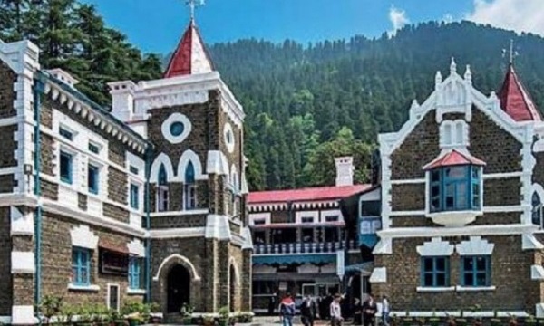 “हाई कोर्ट ने 3 जजों पर की बड़ी कार्रवाई”