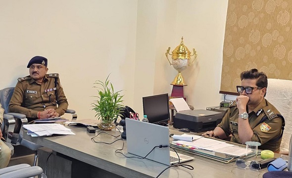 IG गढ़वाल राजीव स्वरूप ने ली प्रभारियों की अहम बैठक