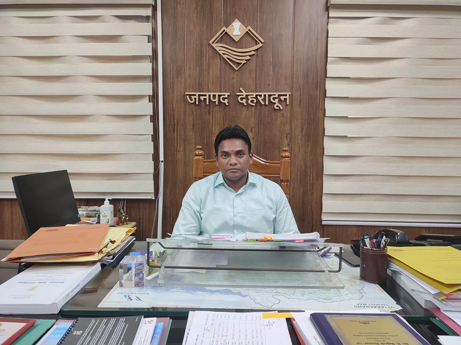 होली के पर्व पर एक सच्चे नागरिक होने का फर्ज निभाए, डीएम