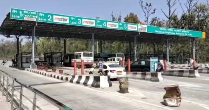 टोल टैक्स पर आज रात से महंगाई की मार, मंथली पास भी हुए महंगे