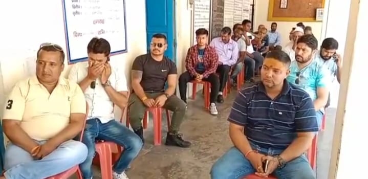 त्यौहारों को लेकर सतर्क हुई पुलिस, भीड़भाड़ वाले इलाकों में रहेगी पुलिस बल तैनात