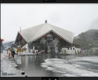 हेमकुंड साहिब और लक्ष्मण मंदिर के खुले कपाट