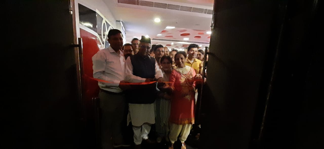 अखिल गढ़वाल सभा ने देखी फ़िल्म थोकदार