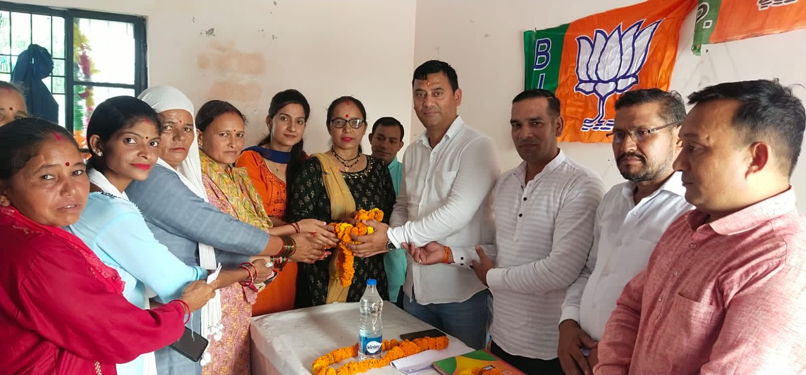 BJP बिन्दूखत्ता मंडल अध्यक्ष दीपक जोशी की अध्यक्षता में संपन्न बैठक